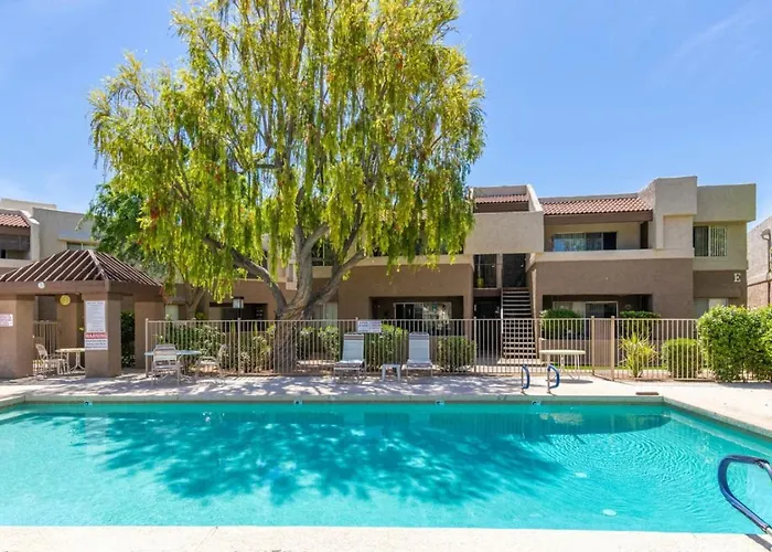 Stylish 2br With Gym, Pool And Hot Tub Access *