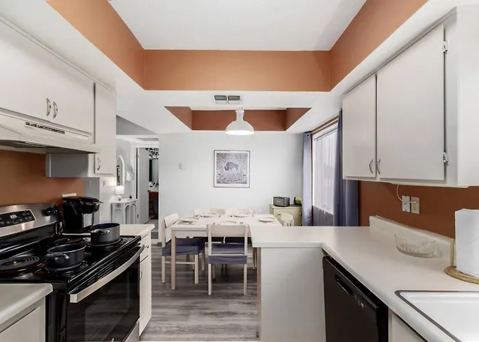 Stylish 2br With Gym, Pool And Hot Tub Access * Phoenix