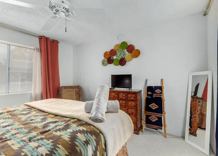 Apartment Stylish 2br With Gym, Pool And Hot Tub Access *