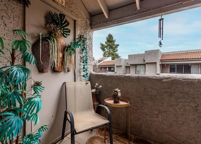 Stylish 2br With Gym, Pool And Hot Tub Access Apartment *