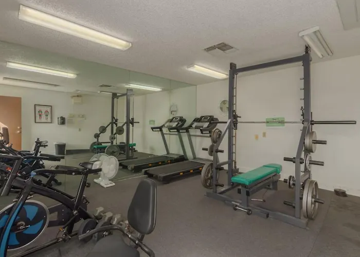 Apartment Stylish 2br With Gym, Pool And Hot Tub Access